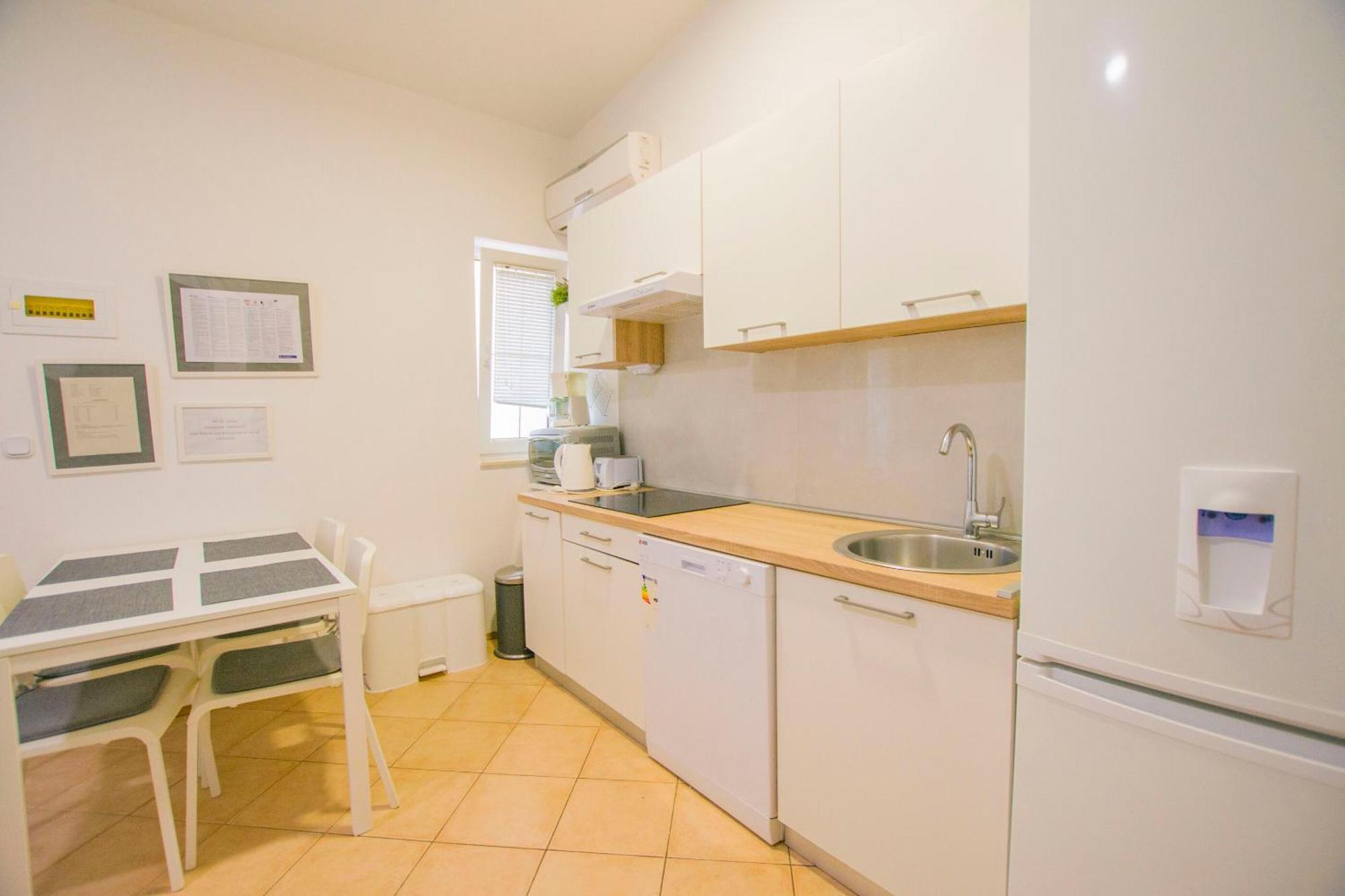 Apartments Josip Drage Extérieur photo