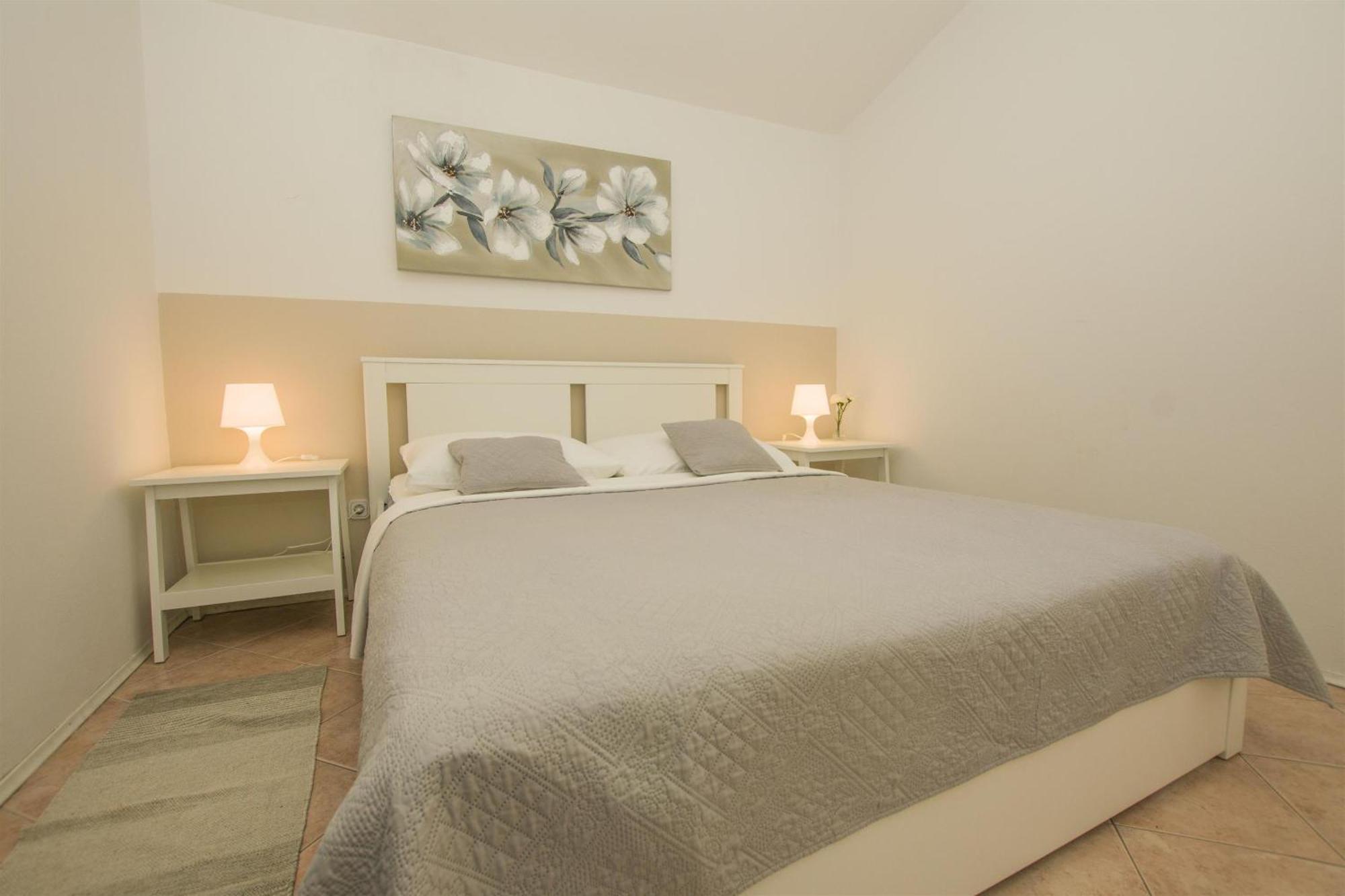 Apartments Josip Drage Extérieur photo